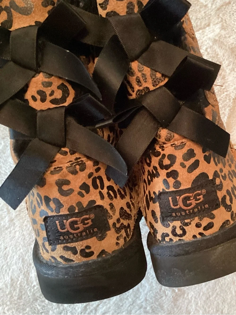 UGG Bailey Leopard Suede Classic Short Boots - Size 2 Girl